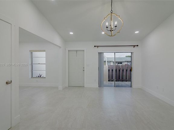 5th image of 11903 SW 110th Street Cir E
