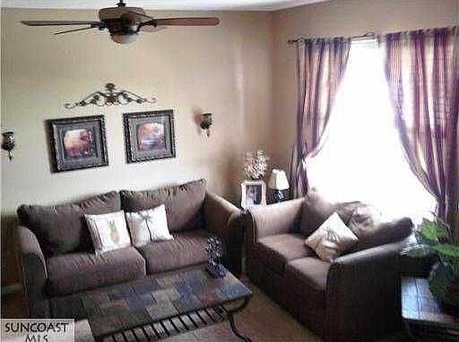 5th image of 10746 Deerberry Dr
