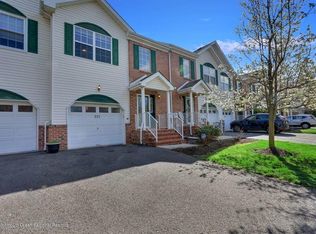 201 Finch Ct, Manalapan, NJ 07726