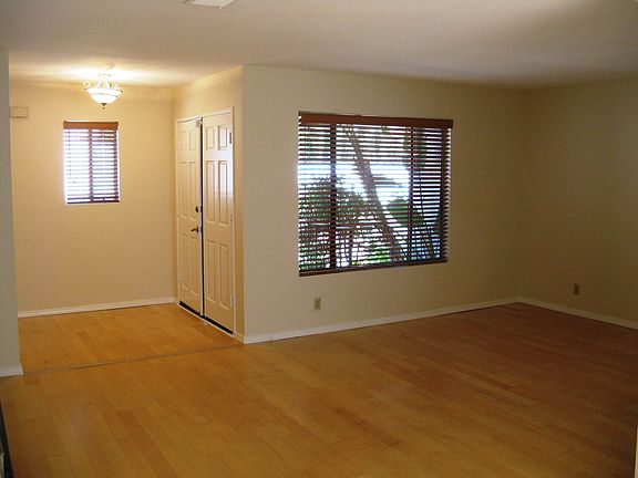 3rd image of 2048 E Villa St APT 10