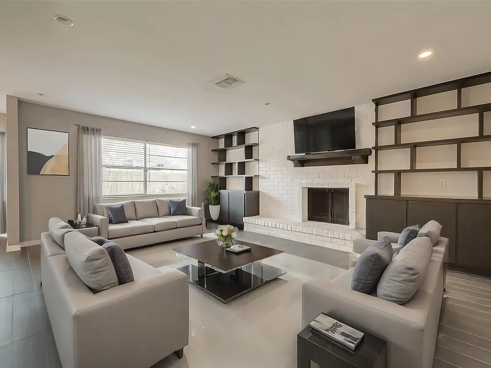 11406 High Star Dr