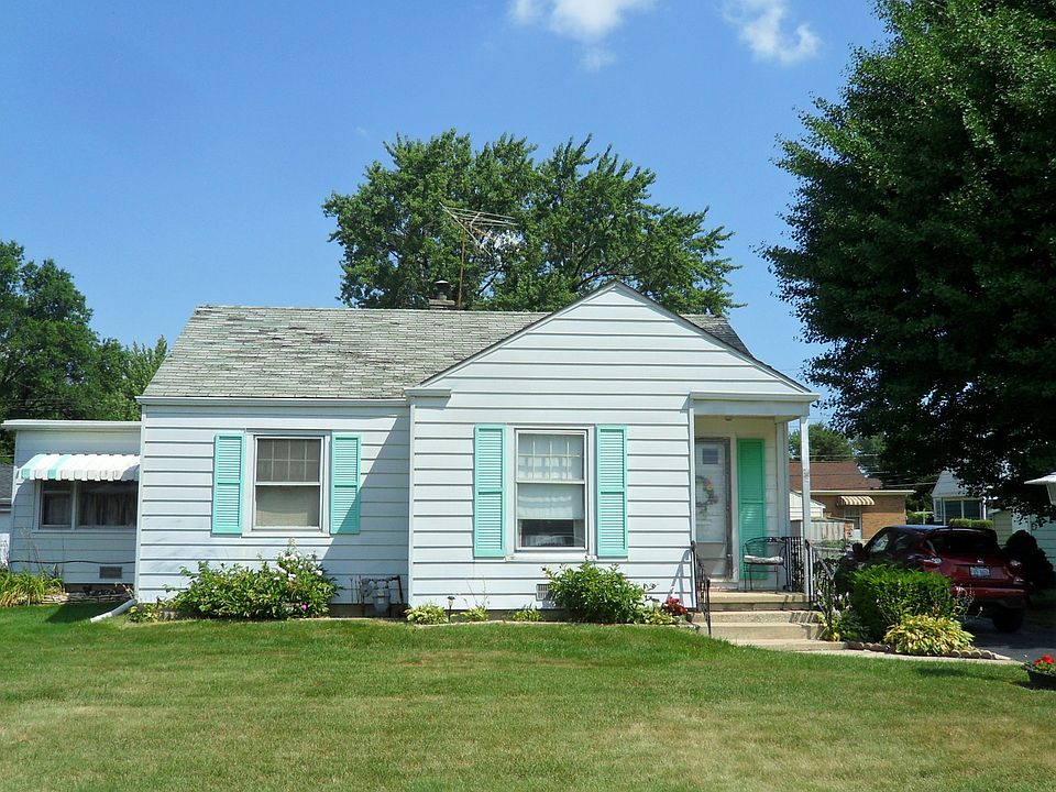 1st image of 32 Whitehall Ave