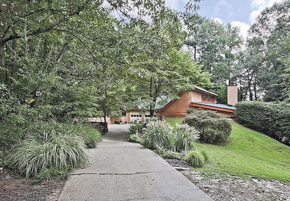 1st image of 12215 King Cir