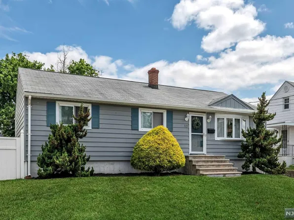 110 Gordon Ave, Totowa, NJ 07512