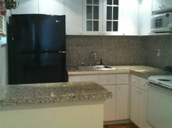 2545 S Bayshore Dr APT 303, Miami, FL 33133