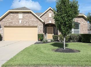 1524 Brook Hollow Dr, Pearland, TX 77581