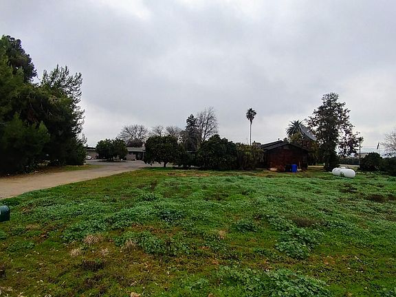 2nd image of 45625 Road 128