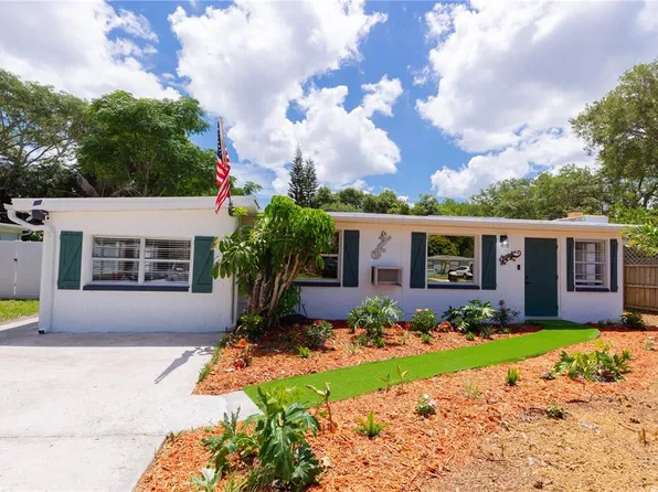 10791 105th St, Largo, FL 33773