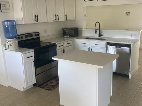 281 Treasure Rd, Venice, FL 34293