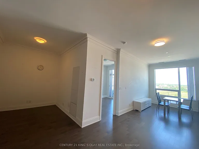 28 Uptown Dr #Penthouse 10 — Photo 8