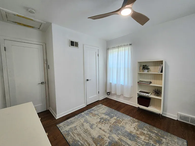8400 Richard Ave — Photo 14