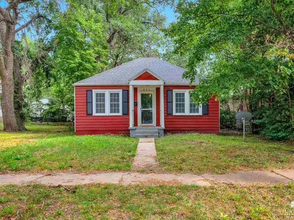 411 W 4th St, Junction City, KS 66441