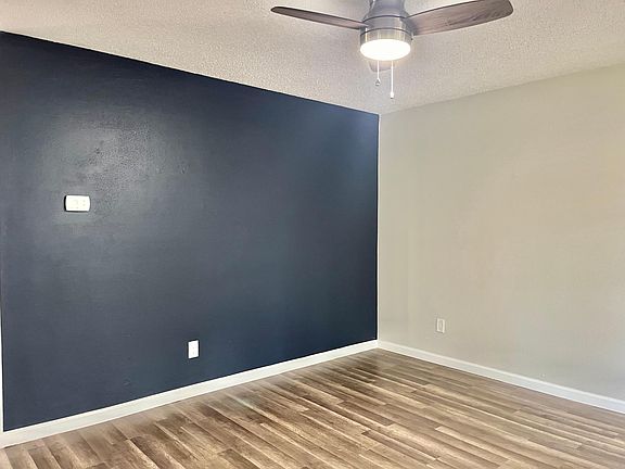 3rd image of 3605 Bahamas Dr