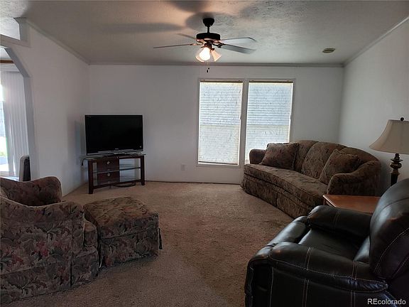 3rd image of 2462 Tower Ave