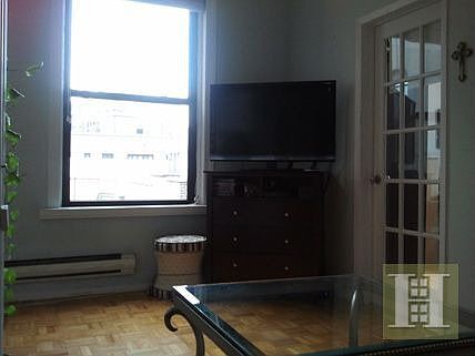2nd image of 199-201 Prince St APT 27