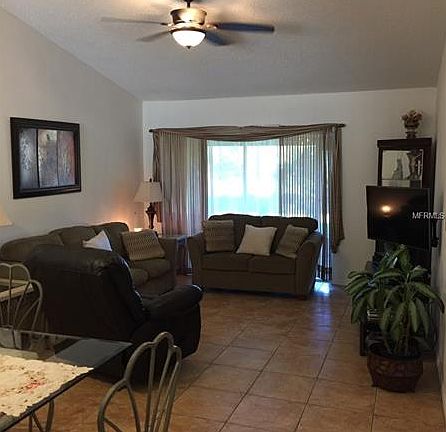 5th image of 821 Pebble Creek Cir