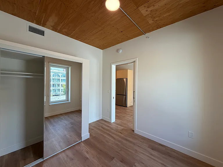 12th Street Apartments — Photo 6