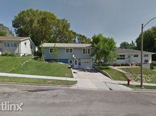 809 N 27th St, Bismarck, ND 58501
