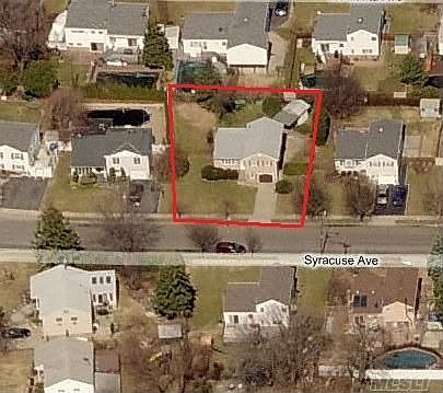 3rd image of 497 N Syracuse Ave