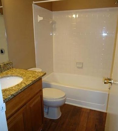 5th image of 664 Kenwick 202 Cir