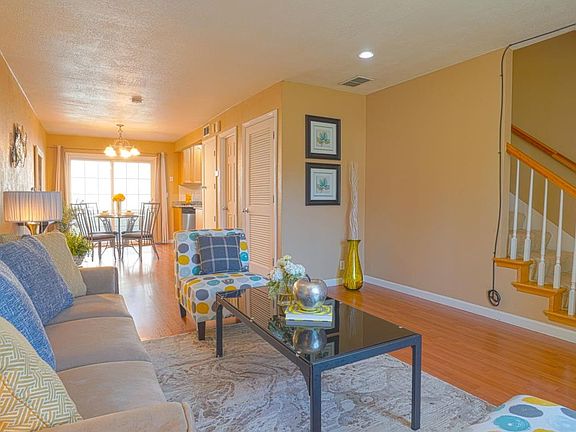 4th image of 1510 Flanigan Dr Unit 4