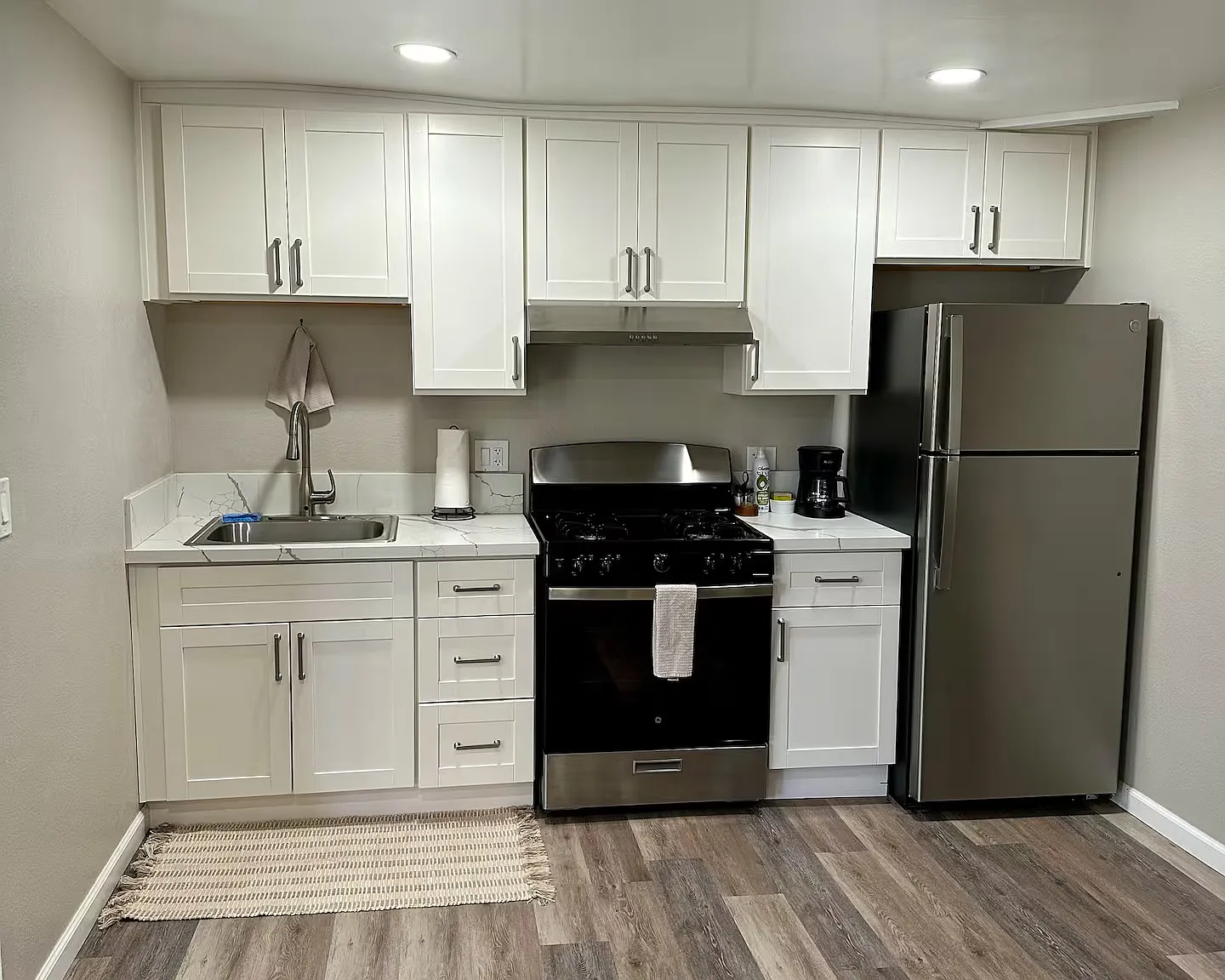 Studio, 600 sqft, $1,950 — Photo 2