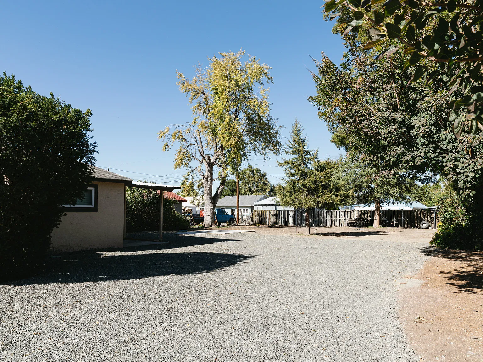 Hutchinson Estates LLC- 1049 SW 9th Ave - 1 — Photo 2