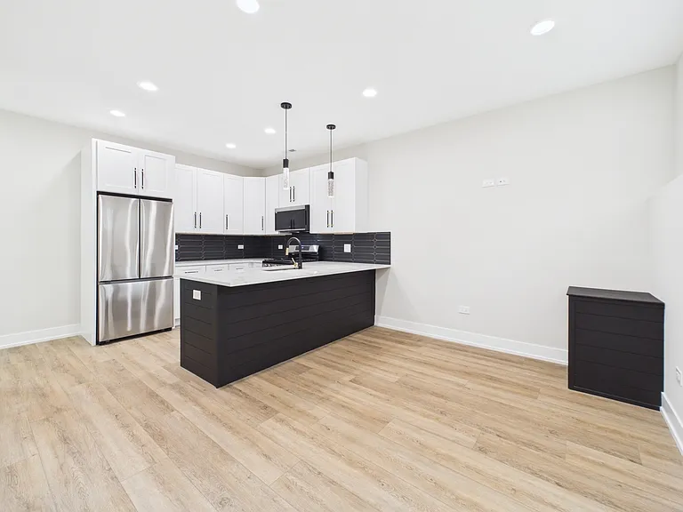 6624 S Champlain Ave #B — Photo 6
