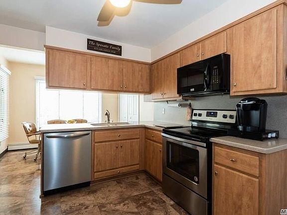 3rd image of 328 Stewart Ave
