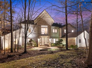 1967 Woodlands Pl, Powell, OH