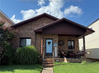 1024 W Virginia Ave, Dunbar, WV 25064