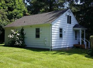 15 Cherry Ln #A, Glen Head, NY 11545