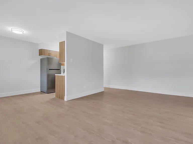 Lancaster Court Apartments — Photo 13