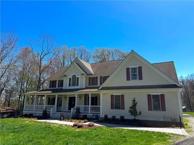 386 Woonsocket Hill Rd, North Smithfield, RI, 02896