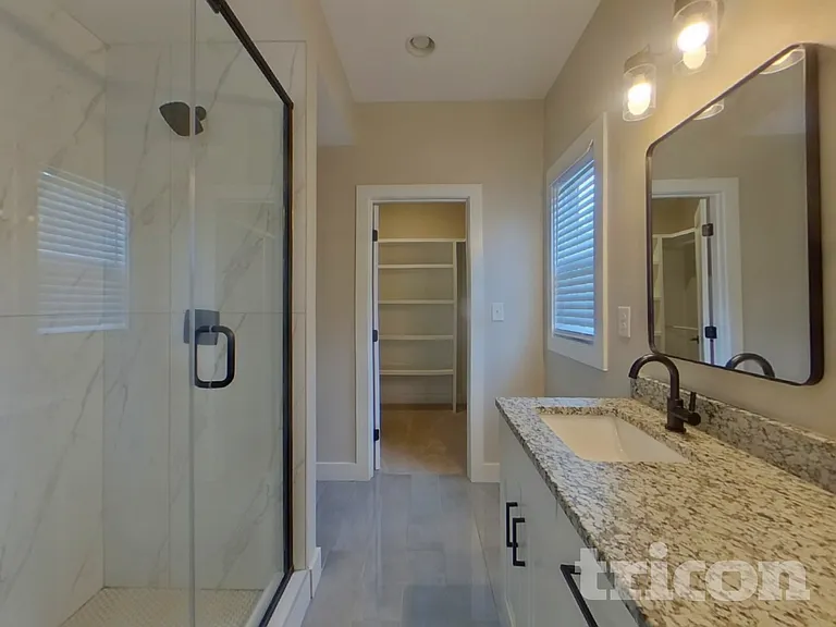 3047 Ridge Ave — Photo 10