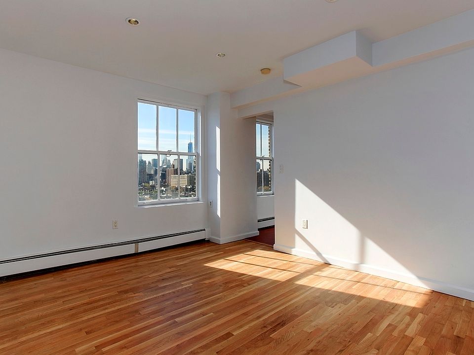 1st image of 143 Avenue B APT 14D