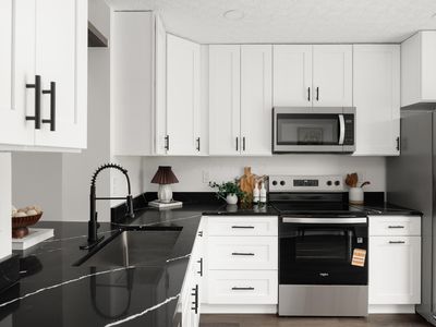 895 Robmeyer Dr, Columbus, OH, 43207