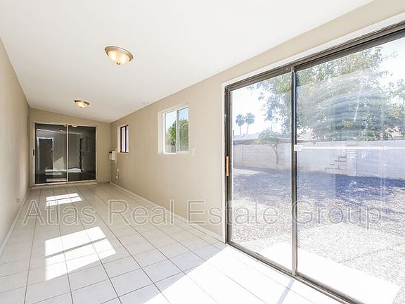 5th image of 3813 E Holmes Ave