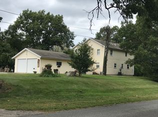 2882 Kerlikowske Rd, Benton Harbor, MI 49022