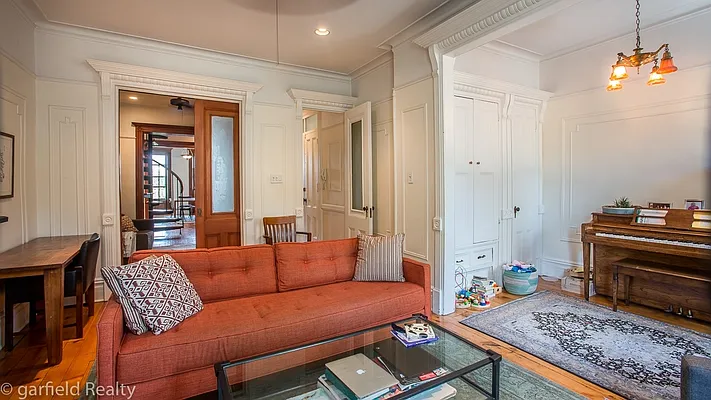 Rented by Garfield Realty  | media 25