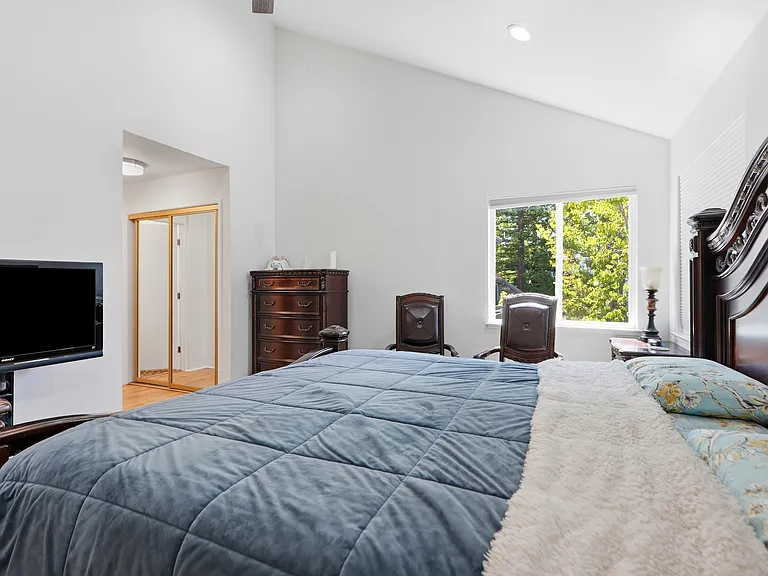 231 Paseo Bernal — Photo 19