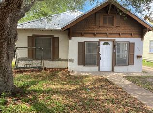 506 Tilden St, Kenedy, TX 78119
