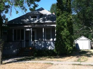 413 S Walnut St, Freeman, SD 57029