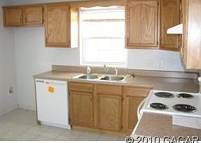 2nd image of 905 NW Long St