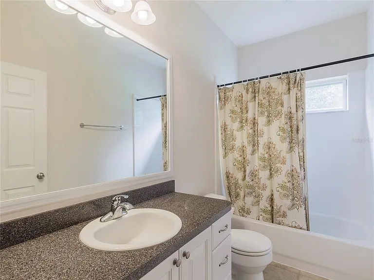 7595 SW 84th Dr — Photo 10