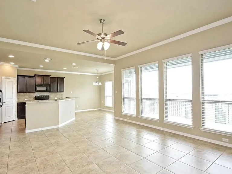 5707 Blackstone Dr — Photo 4