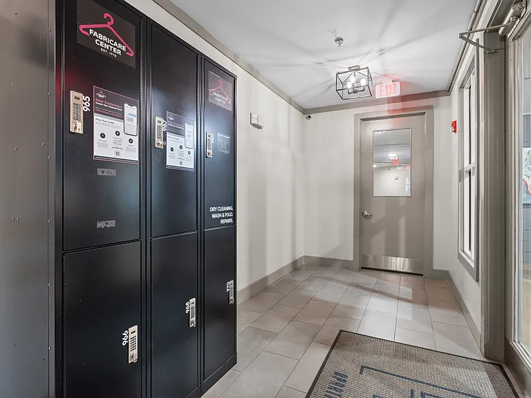 Block Lofts — Photo 27
