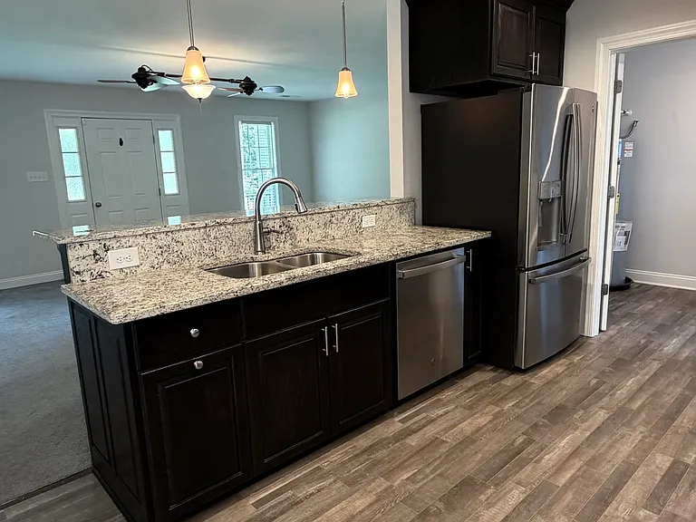 102 Cedar Crest Rd — Photo 6