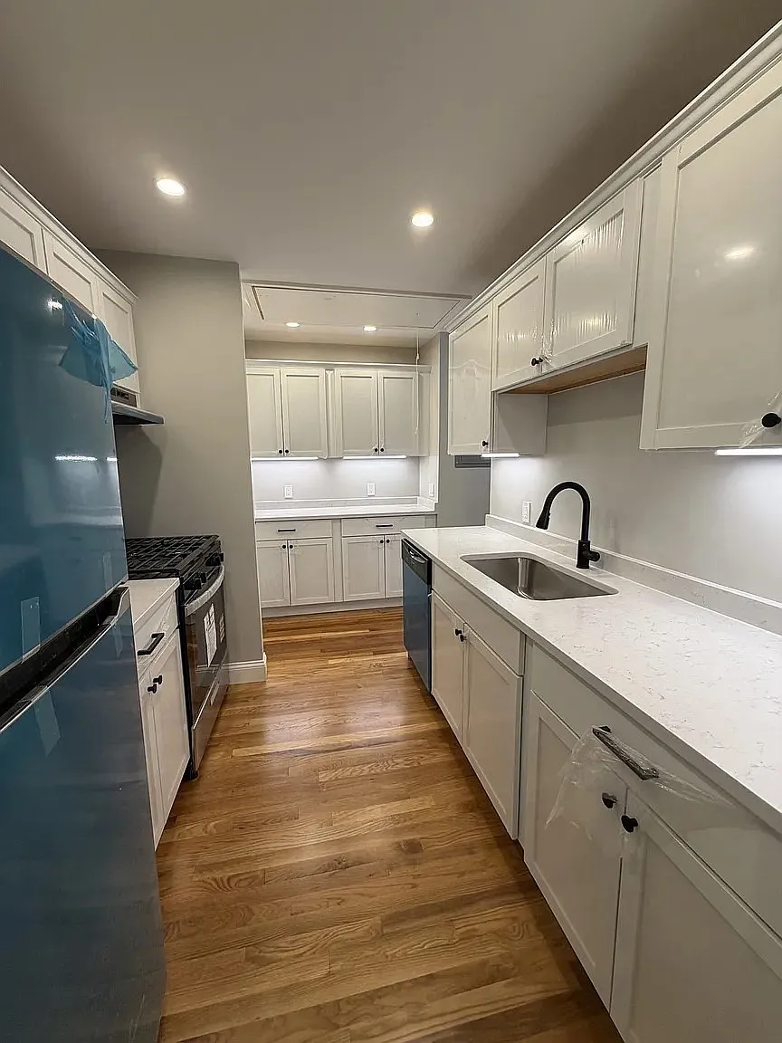 2 bed, 1.0 bath, 1150 sqft, $3,100 — Photo 4