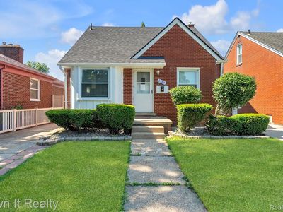 1389 Cleveland Ave, Lincoln Park, MI, 48146